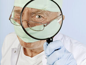 Bild zu Diabetischer Fuß - Hinterfragen für den Fuß