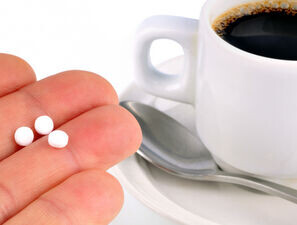 Bild zu Zuckerersatz - Süßstoff Aspartam beeinflusst Fettstoffwechsel