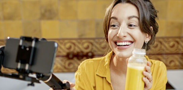 Bild zu Schwerpunkt "Ernährung" - Social-Media-Abzocke bei Diabetes